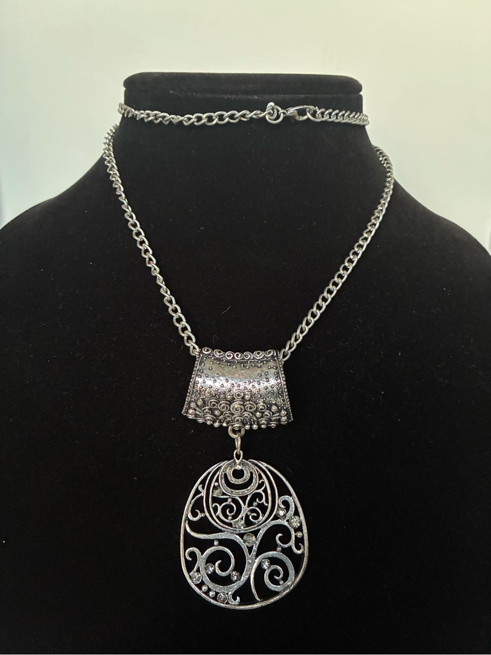 Ornate Silver-Tone Filigree Pendant Necklace - Women Jewelry